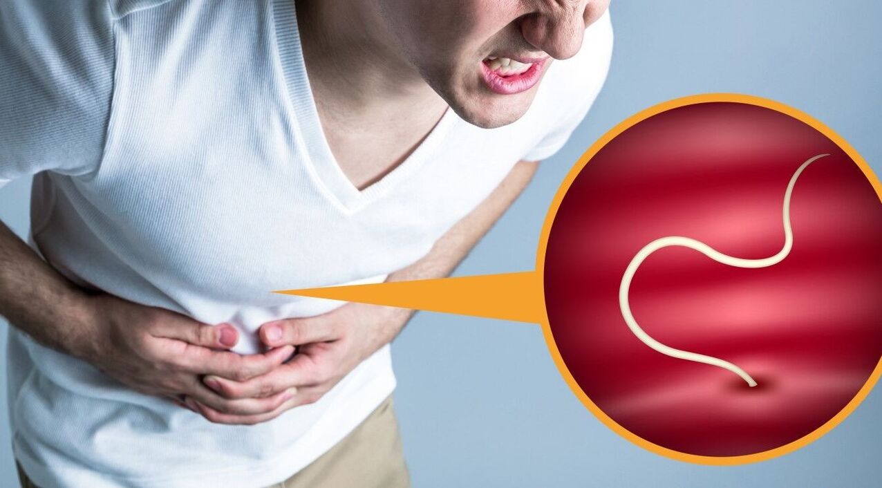 Man suffers from abdominal pain caused by worms